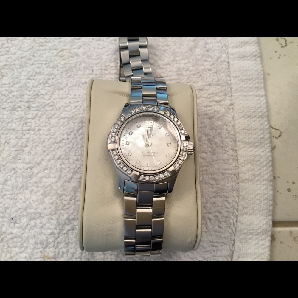 Tag Heuer diamond is really new faces is new have box is 15cm